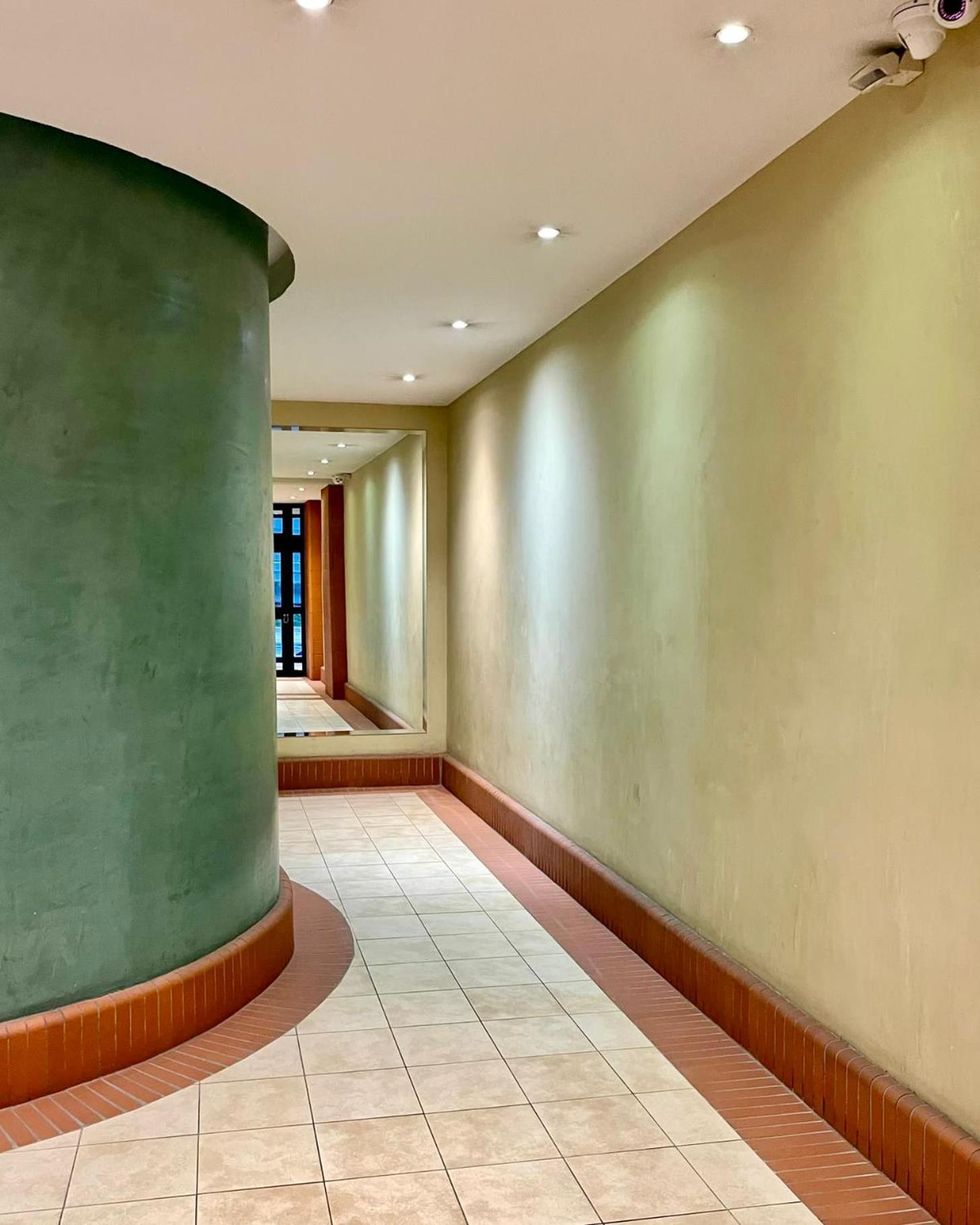 Risso - One Bedroom With Pool, Newly Renovated In Spring 2024 Niza Exterior foto