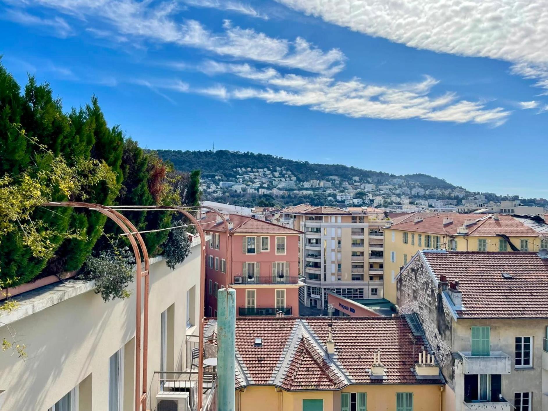 Risso - One Bedroom With Pool, Newly Renovated In Spring 2024 Niza Exterior foto